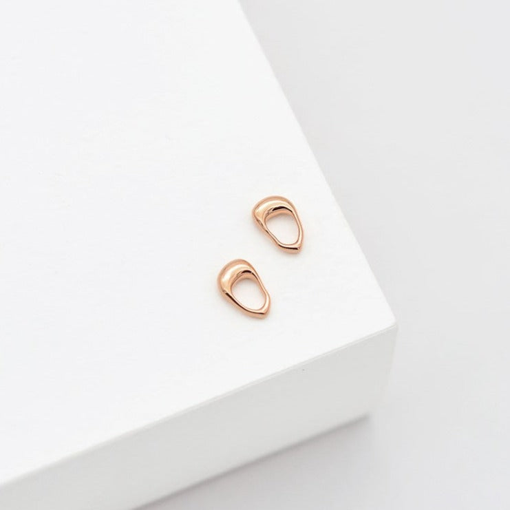 Cove Stud Earrings